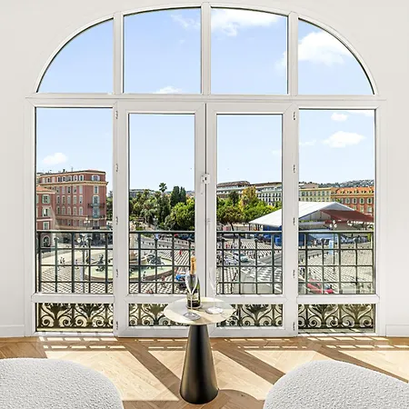 190m2 Place Massena Vue Iconique Architecte شقة *