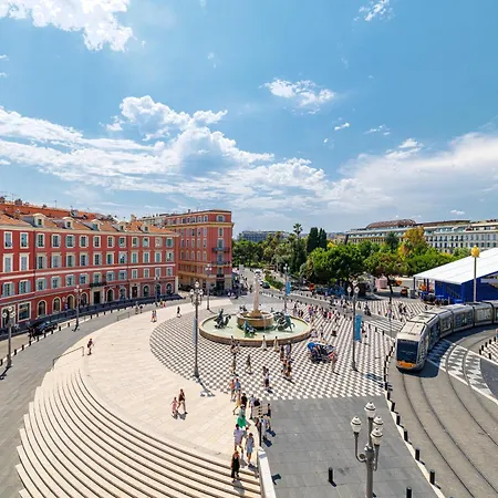 190m2 Place Massena Vue Iconique Architecte شقة *